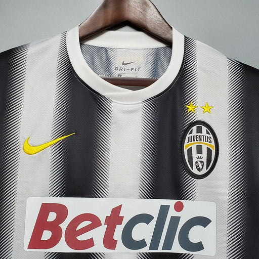 Juventus 10-11 | Retro Home - FandomKits Fandom Kits