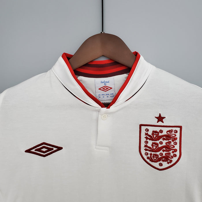 England 12 | Retro Home