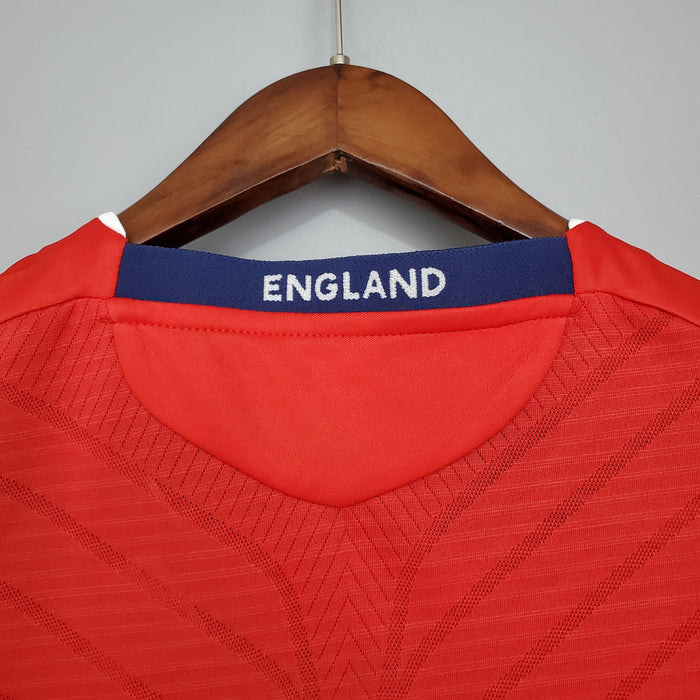 England 08-10 | Retro Away