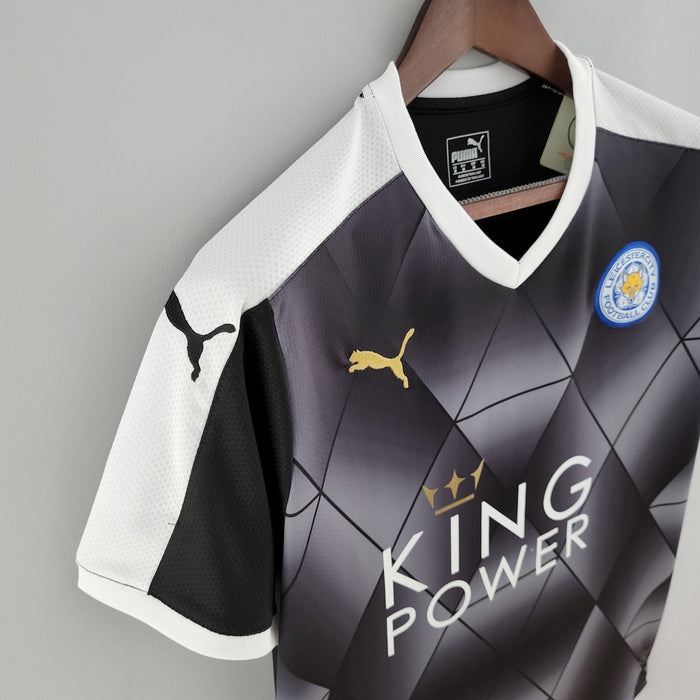 Leicester City 15-16 | Retro Away