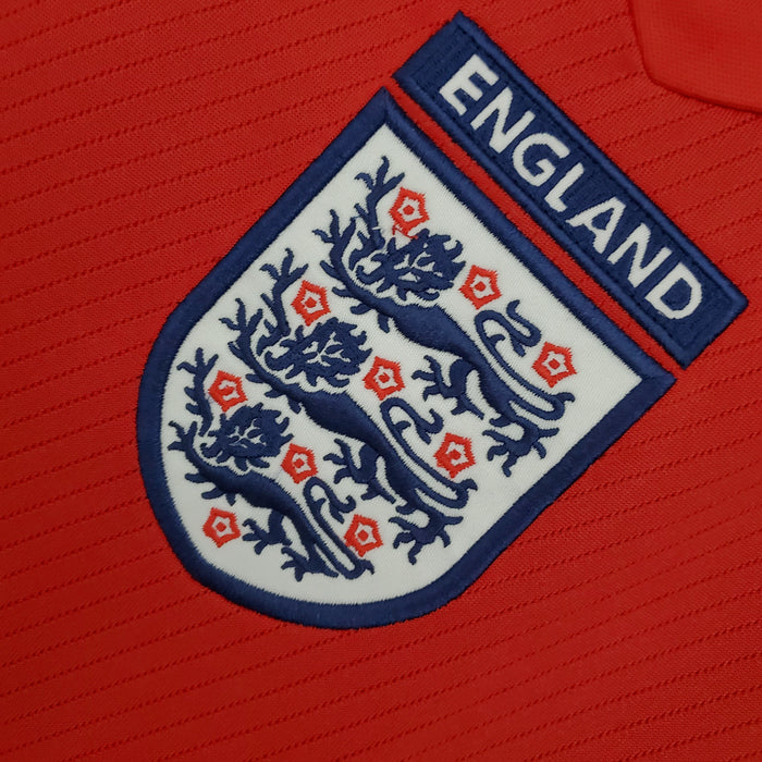 England 08-10 | Retro Away